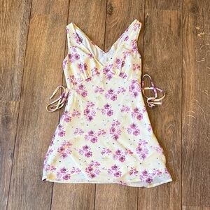 Light Yellow Floral Sleeveless Dress with Flowers